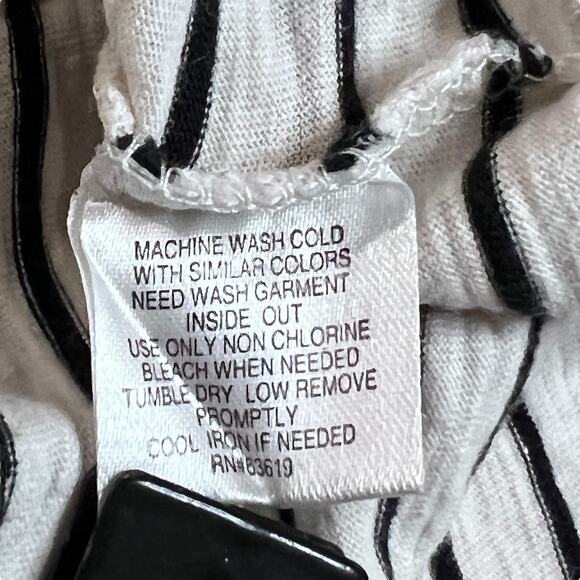 French Laundry Striped Crochet Embellished Tank Top Black and White 22/24 - Picture 5 of 8